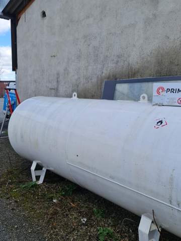 Remise en état d'une cuve à gaz à Rieupeyroux Remise en état d'une cuve à gaz à Rieupeyroux